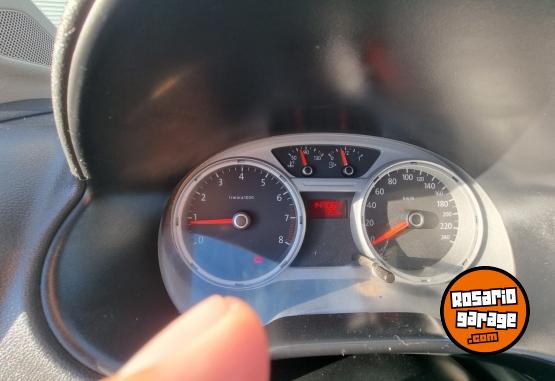 Camionetas - Volkswagen Saveiro 2012 Nafta 147064Km - En Venta