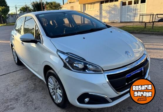 Autos - Peugeot 208 2019 Nafta 60000Km - En Venta