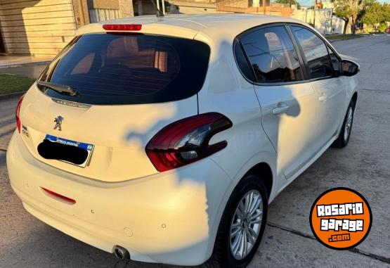 Autos - Peugeot 208 2019 Nafta 60000Km - En Venta
