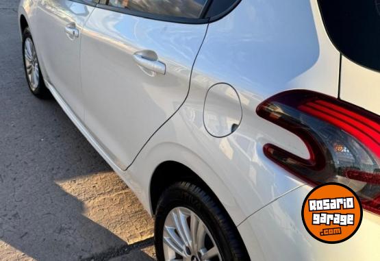 Autos - Peugeot 208 2019 Nafta 60000Km - En Venta