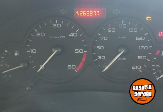 Autos - Peugeot 206 2007 Diesel 260000Km - En Venta