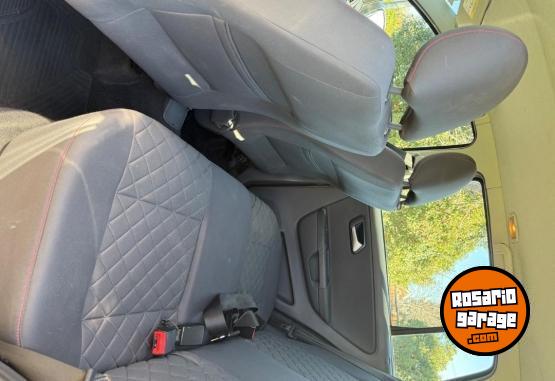 Autos - Volkswagen Suran 2017 Nafta 160000Km - En Venta