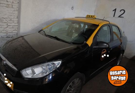 Autos - Fiat Gran siena 2016 GNC 170000Km - En Venta