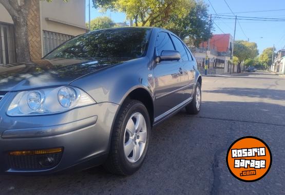 Autos - Volkswagen Bora Trenline 2011 Nafta 103000Km - En Venta