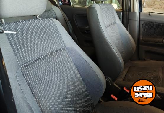 Autos - Volkswagen Gol Voyage 2015 Nafta 100000Km - En Venta