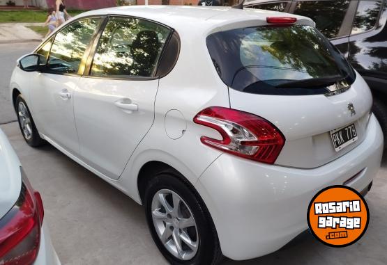 Autos - Peugeot 208 2016 Nafta 147560Km - En Venta