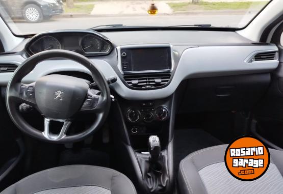 Autos - Peugeot 208 2016 Nafta 147560Km - En Venta
