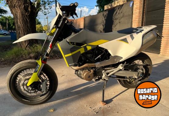 Motos - Husqvarna 701 sm 2020 Nafta 3000Km - En Venta
