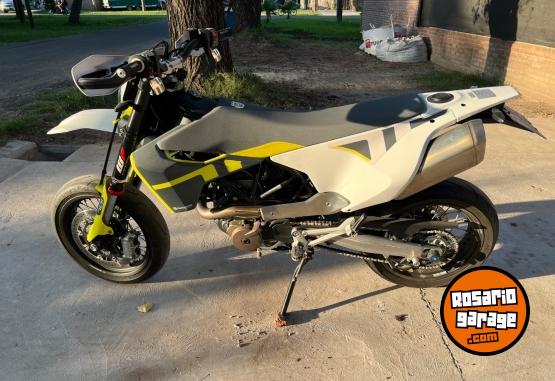 Motos - Husqvarna 701 sm 2020 Nafta 3000Km - En Venta