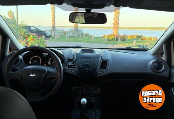 Autos - Ford fiesta 2016 Nafta 140000Km - En Venta