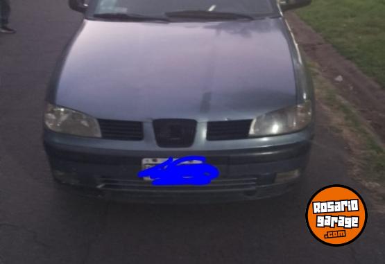 Autos - Seat Córdoba 2001 Diesel 224000Km - En Venta