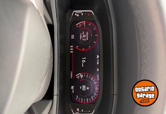 Autos - Volkswagen Taos Highline 2023 Nafta 28000Km - En Venta