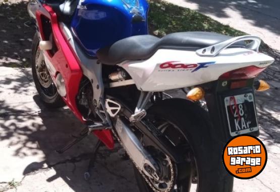 Motos - Honda Cbr 600 última light 2000 Nafta 65000Km - En Venta