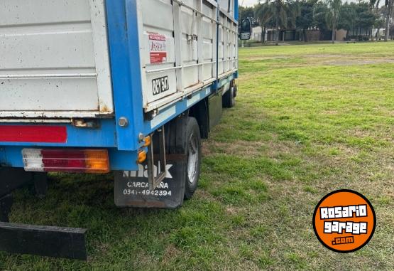 Camiones y Gr�as - Vendo cami�n Iveco - En Venta