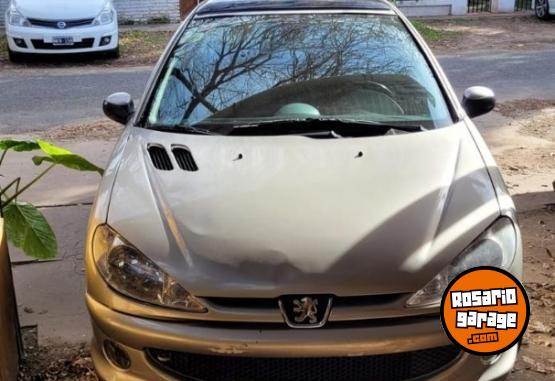 Autos - Peugeot 206 2007 Nafta 133000Km - En Venta