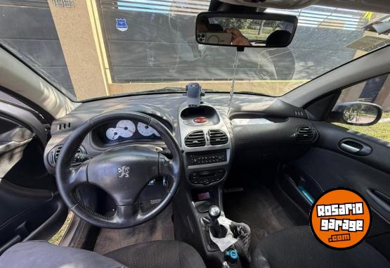 Autos - Peugeot 206 2007 Nafta 133000Km - En Venta