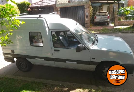 Utilitarios - Renault Express 1998 Diesel 111Km - En Venta
