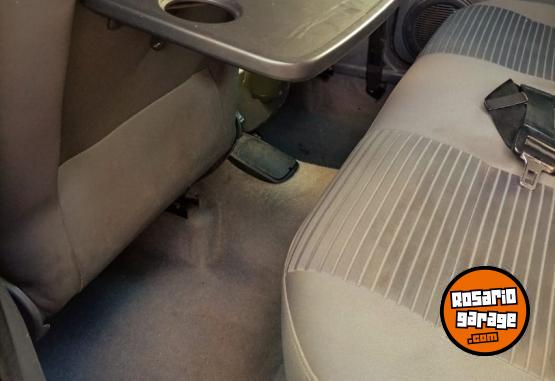 Autos - Volkswagen Suran 2010 Nafta 175000Km - En Venta