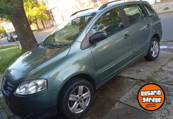 Autos - Volkswagen Suran 2010 Nafta 175000Km - En Venta
