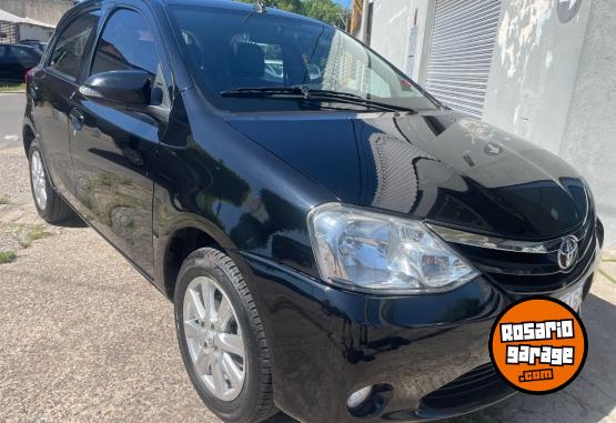Autos - Toyota Etios 2016 Nafta 103000Km - En Venta