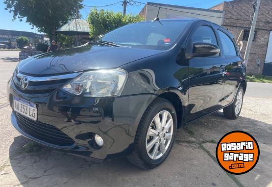 Autos - Toyota Etios 2016 Nafta 103000Km - En Venta