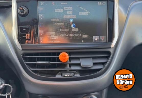 Autos - Peugeot 208 2016 Nafta 80000Km - En Venta