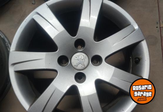 Accesorios para Autos - Llantas 16 Peugeot Santiaguito 2 Originales Muy buenas $450.000 las 4. NO BAJO PRECIO - En Venta