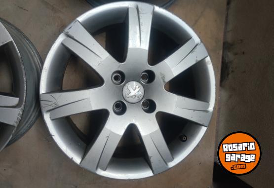 Accesorios para Autos - Llantas 16 Peugeot Santiaguito 2 Originales Muy buenas $450.000 las 4. NO BAJO PRECIO - En Venta