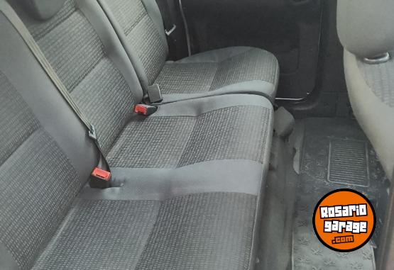 Camionetas - Peugeot Parnet 2017 GNC 160000Km - En Venta