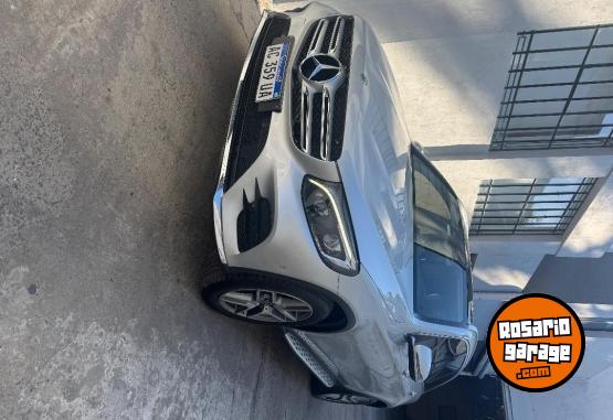 Autos - Mercedes Benz GLC 300 AMG 2018 Nafta 101000Km - En Venta