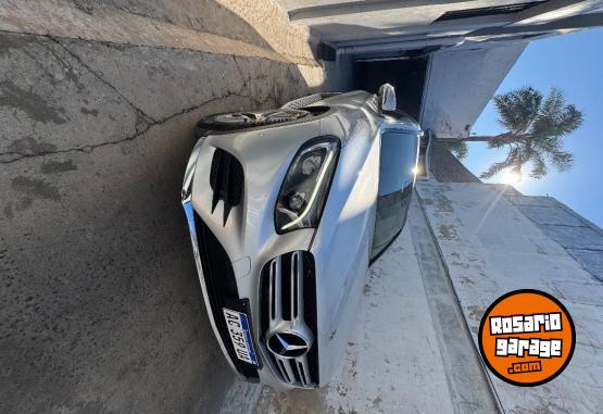 Autos - Mercedes Benz GLC 300 AMG 2018 Nafta 101000Km - En Venta