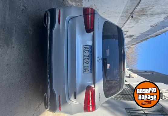 Autos - Mercedes Benz GLC 300 AMG 2018 Nafta 101000Km - En Venta