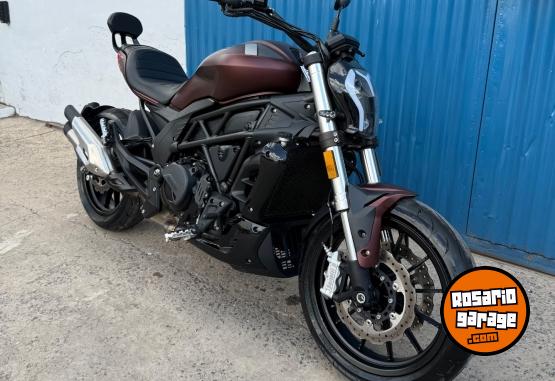 Motos - Benelli 502 c Cruiser 2022 Nafta 14700Km - En Venta