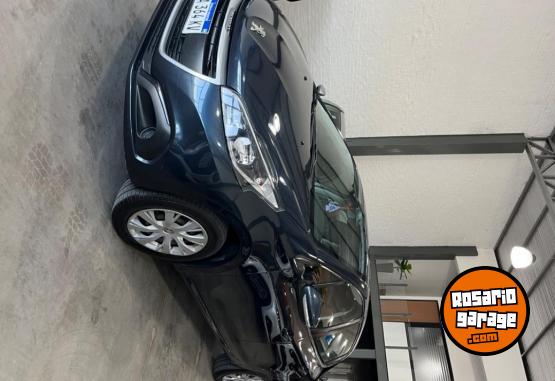 Autos - Peugeot 208 2016 Nafta 124000Km - En Venta