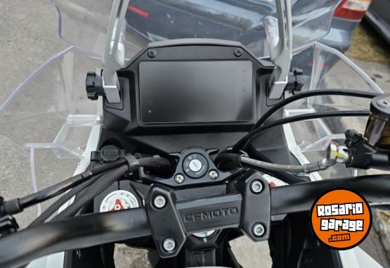 Motos - CF 650MT 2024 Nafta 7500Km - En Venta