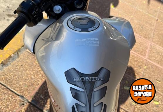 Motos - Honda New twister cb 250 2022 Nafta 16300Km - En Venta