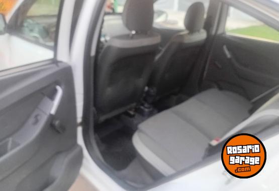 Autos - Chevrolet Agile 2015 GNC 174400Km - En Venta