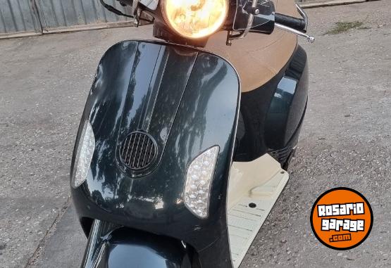 Motos - Motomel Strato euro 2021 Nafta 18000Km - En Venta