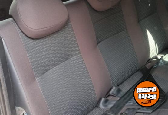 Utilitarios - Peugeot Partner Confort 1.4 2013 GNC 226000Km - En Venta