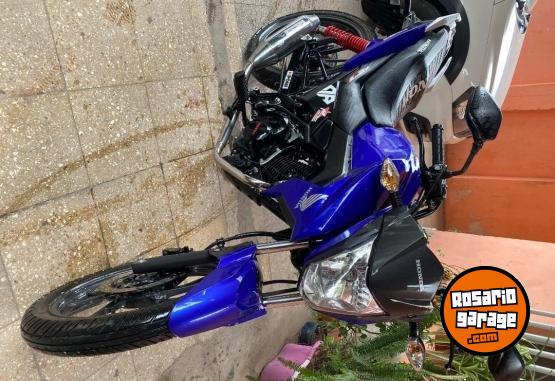 Motos - Honda Twister Cb125 2023 Nafta 14500Km - En Venta