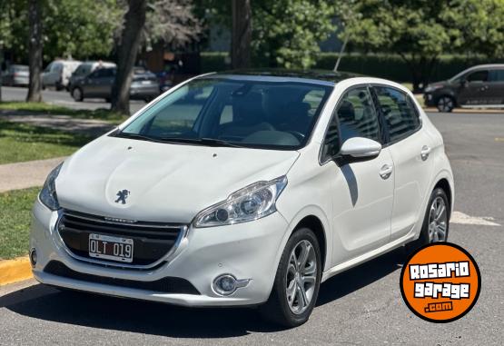 Autos - Peugeot 208 2015 Nafta 91000Km - En Venta