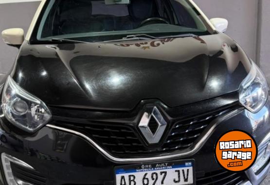Autos - Renault Captur 2017 Nafta 94000Km - En Venta