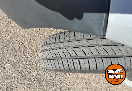 Utilitarios - Citroen Berlingo furgn bussines 2017 GNC 225000Km - En Venta