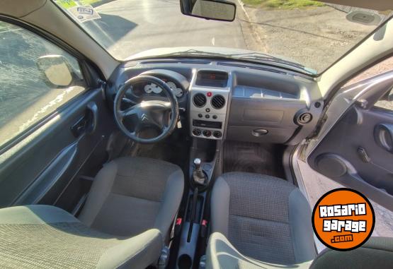 Utilitarios - Citroen Berlingo furgn bussines 2017 GNC 225000Km - En Venta