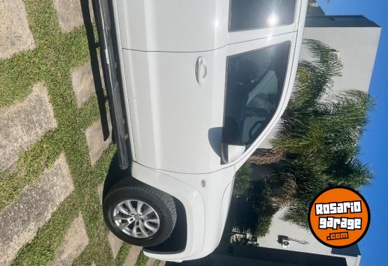 Camionetas - Volkswagen Amarok / confortline 4x2 2021 Diesel 140000Km - En Venta