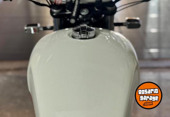Motos - Royal Enfield interceptor 650 2023 Nafta 6100Km - En Venta