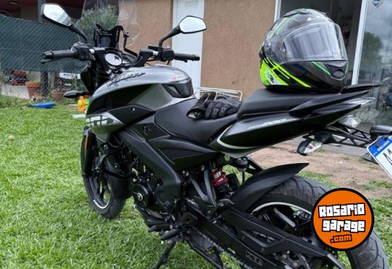 Motos - Bajaj Rouser NS200 2022 Nafta 7500Km - En Venta
