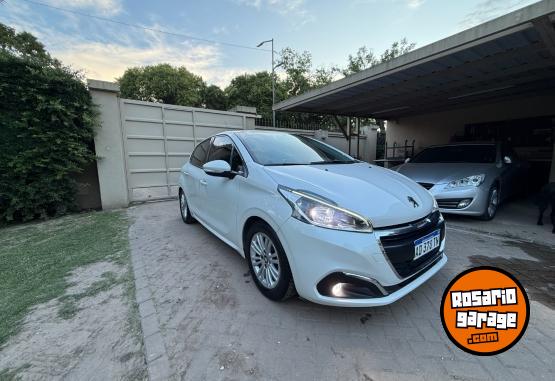 Autos - Peugeot 208 Allure 2019 Nafta 65000Km - En Venta