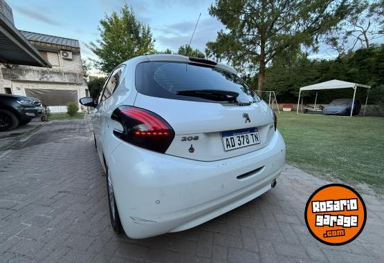 Autos - Peugeot 208 Allure 2019 Nafta 65000Km - En Venta