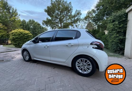 Autos - Peugeot 208 Allure 2019 Nafta 65000Km - En Venta